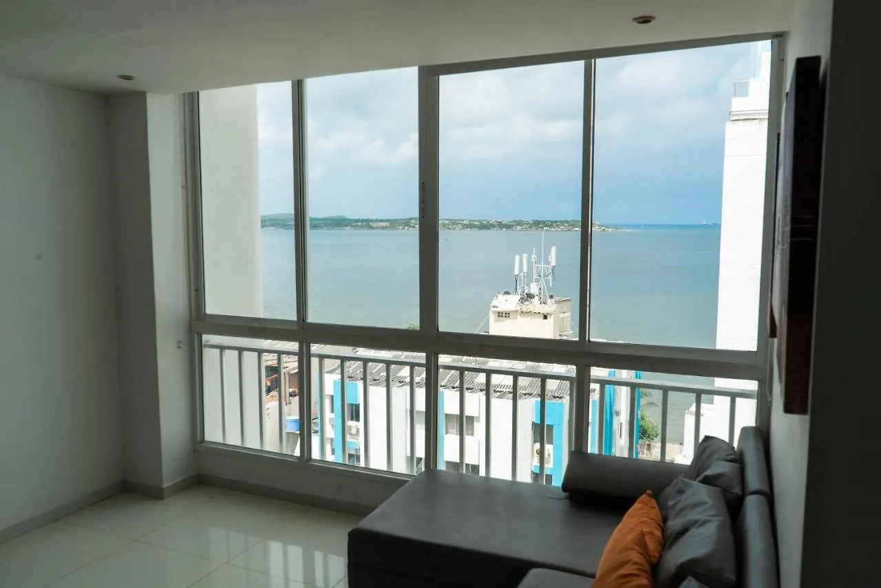 Cozy Apartment in El Laguito Cartagena