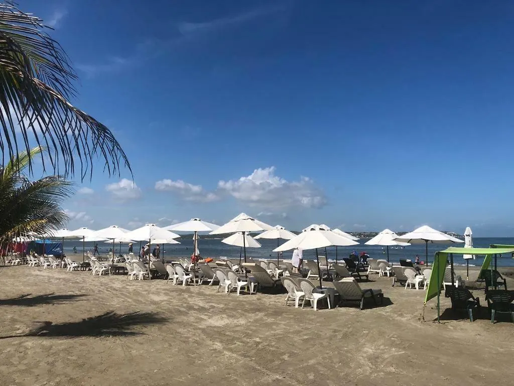 Cozy Apartment in El Laguito Cartagena